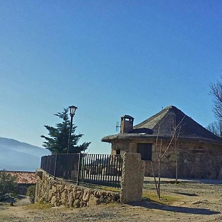 Albergue El Solitario Баньос де Монтемайор Екстериор снимка